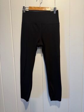 Vuori Daily 7/8 Leggings – Black – Size M | High Rise